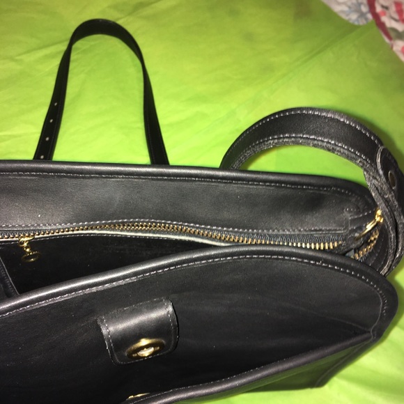 LAURA USA CROSSBODY - Picture 4 of 8